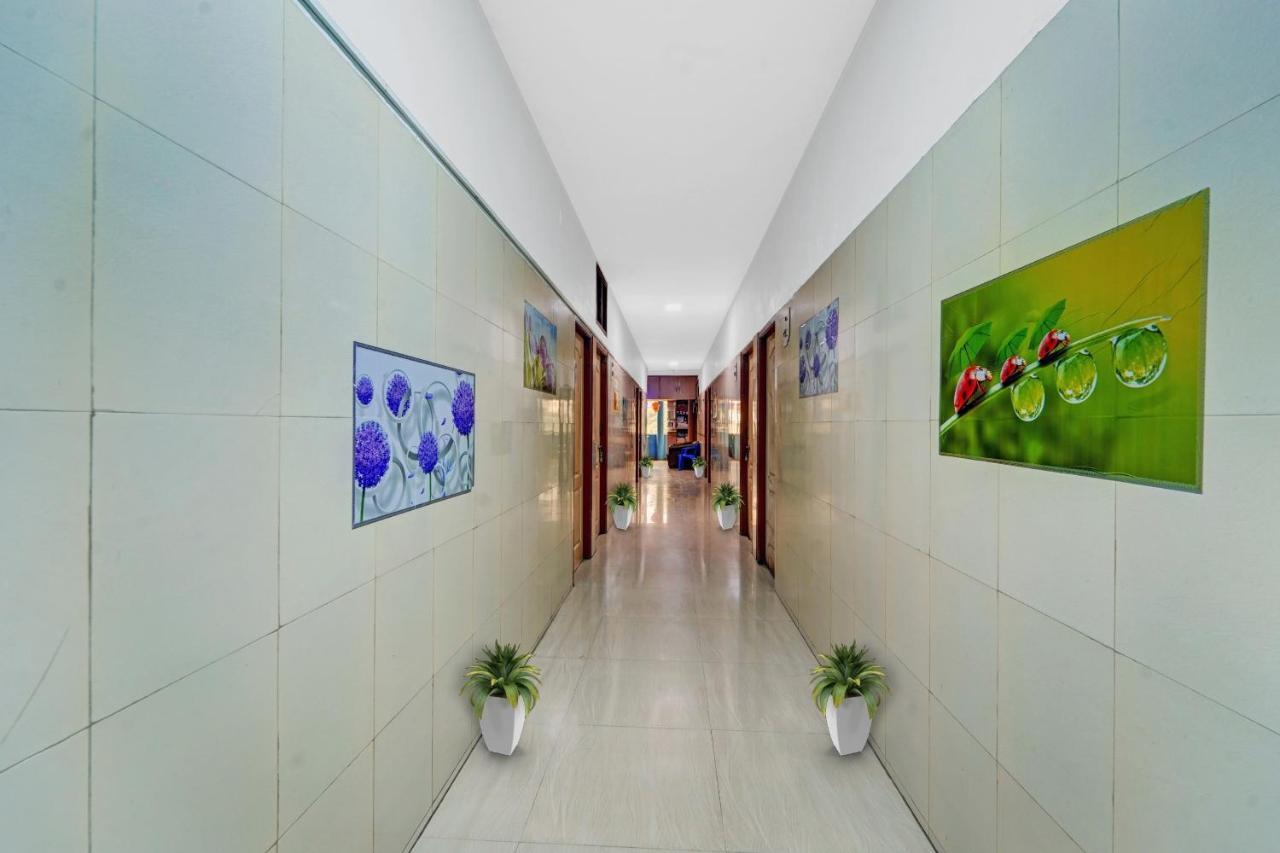 Spot On New Golden Star Guest House Near Thirumangalam Metro Station Chennai Exterior photo
