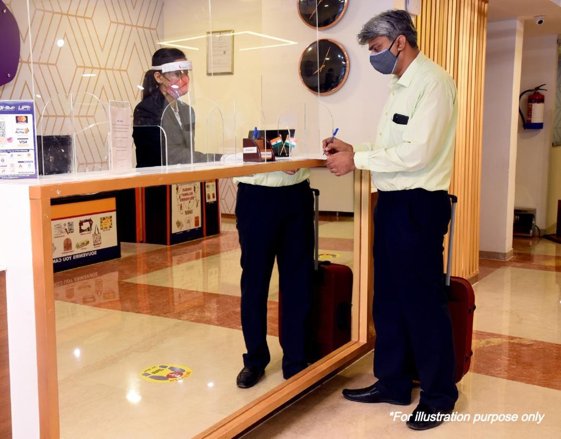 Spot On New Golden Star Guest House Near Thirumangalam Metro Station Chennai Exterior photo